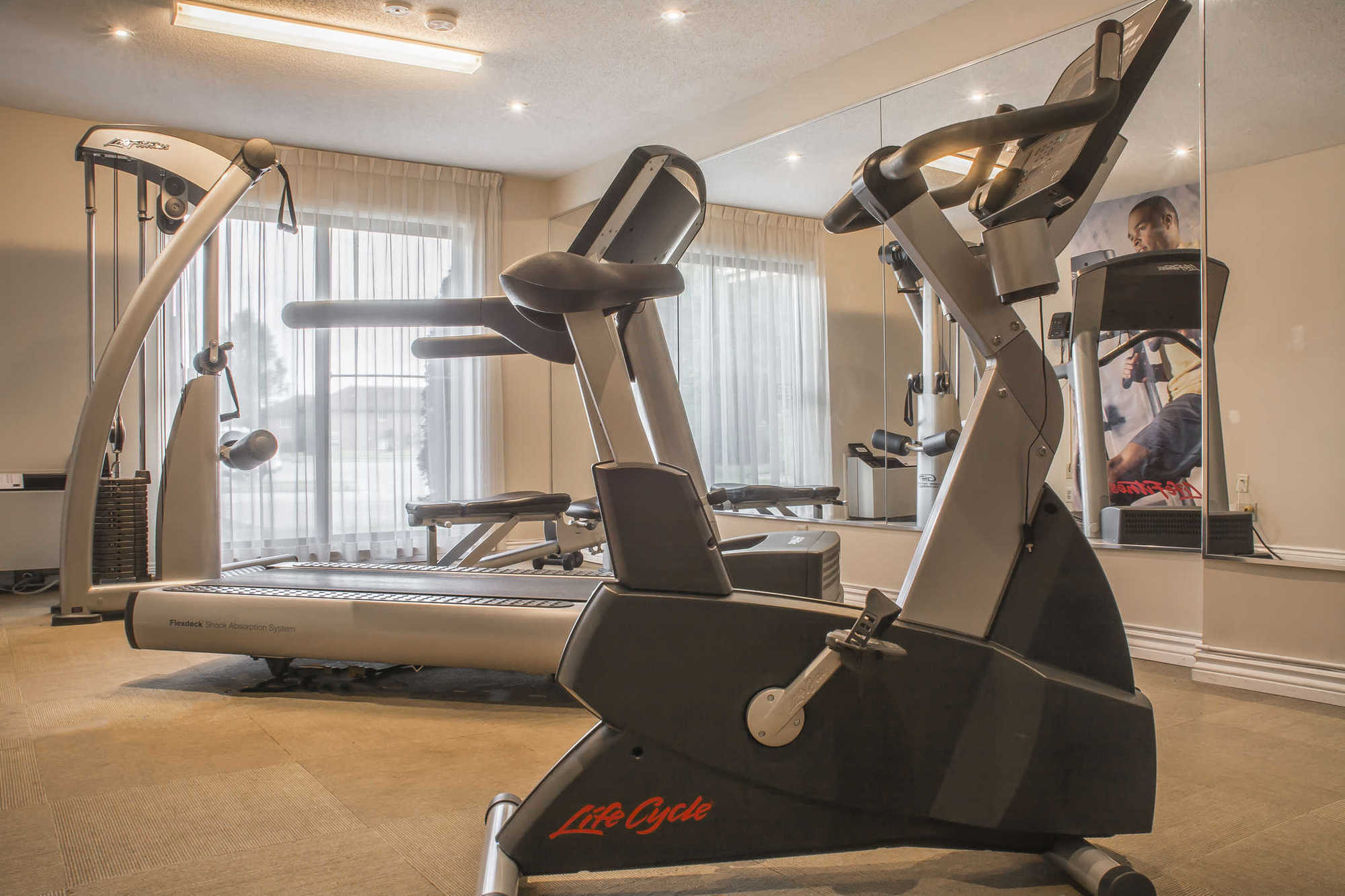 Comfort Inn & Suites Ambassador Bridge Windsor Fasilitas foto